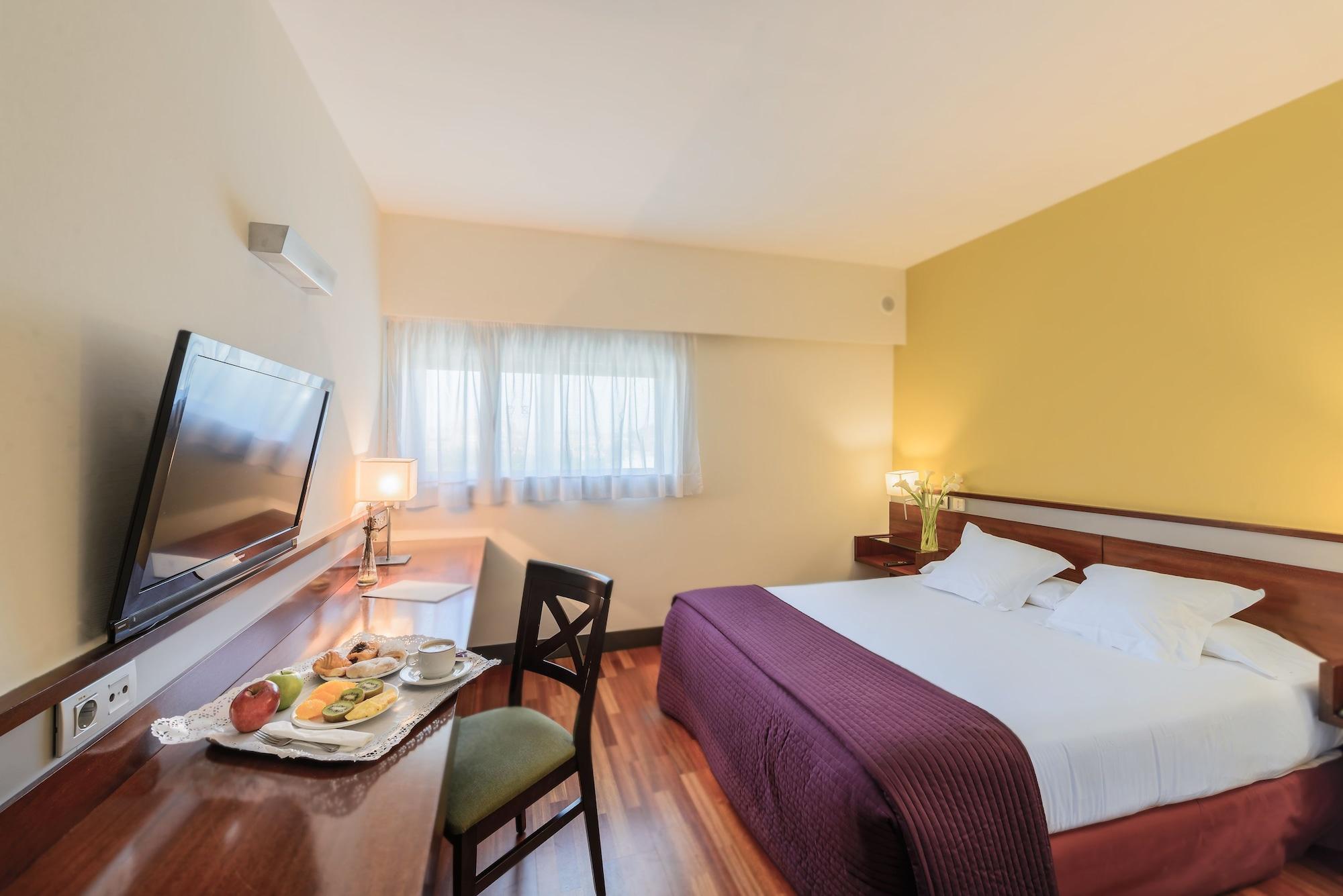 Hostal Torrejon Torrejón de Ardoz Екстериор снимка
