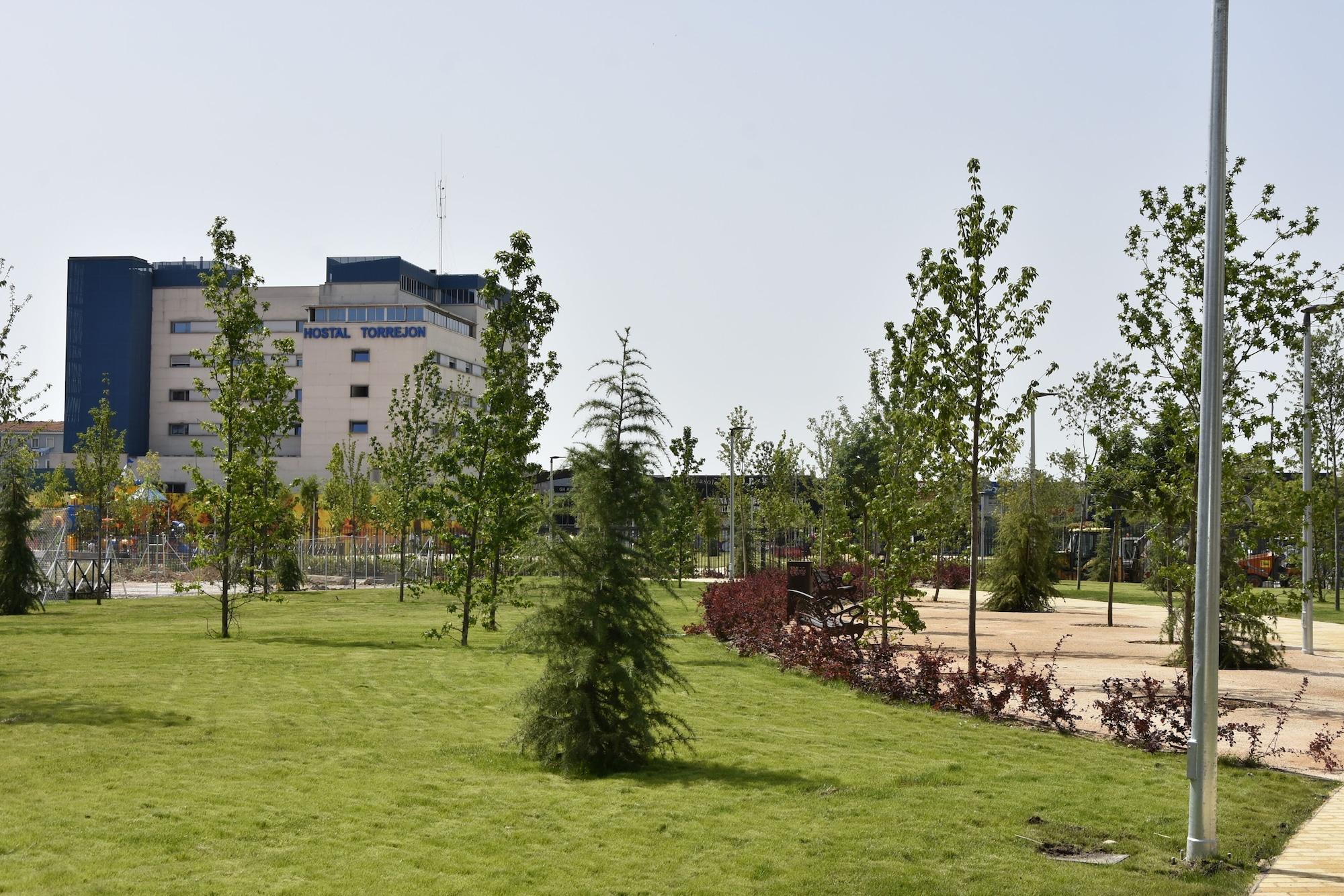 Hostal Torrejon Torrejón de Ardoz Екстериор снимка