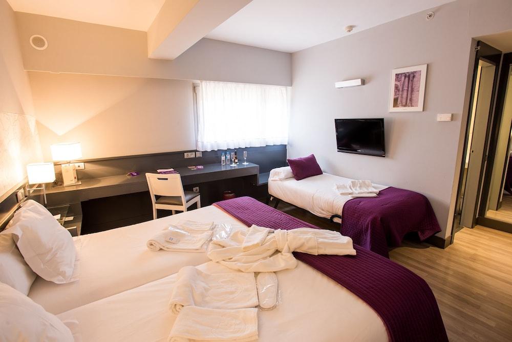 Hostal Torrejon Torrejón de Ardoz Екстериор снимка