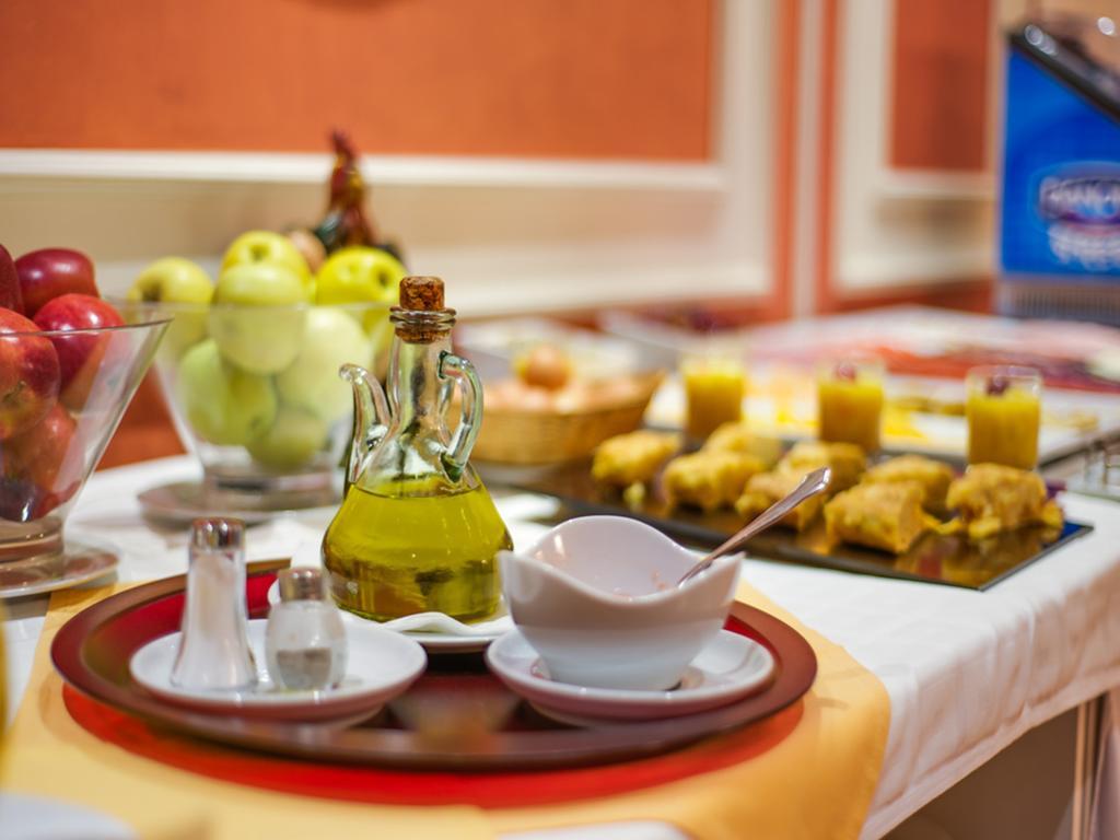 Hostal Torrejon Torrejón de Ardoz Екстериор снимка