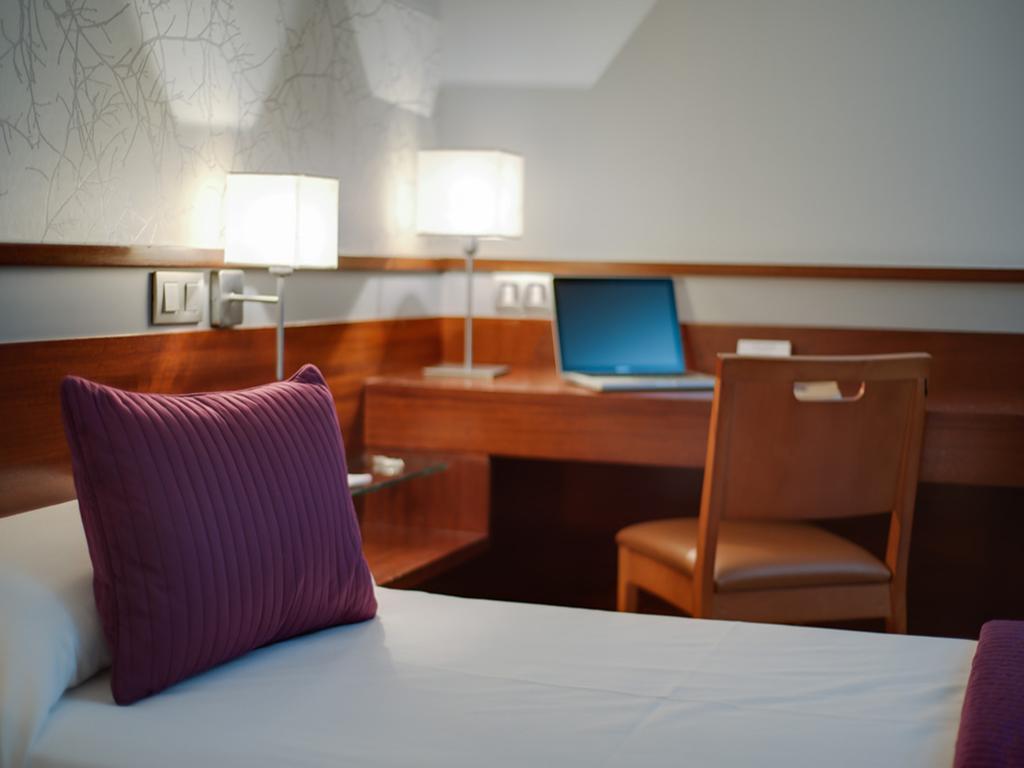 Hostal Torrejon Torrejón de Ardoz Екстериор снимка